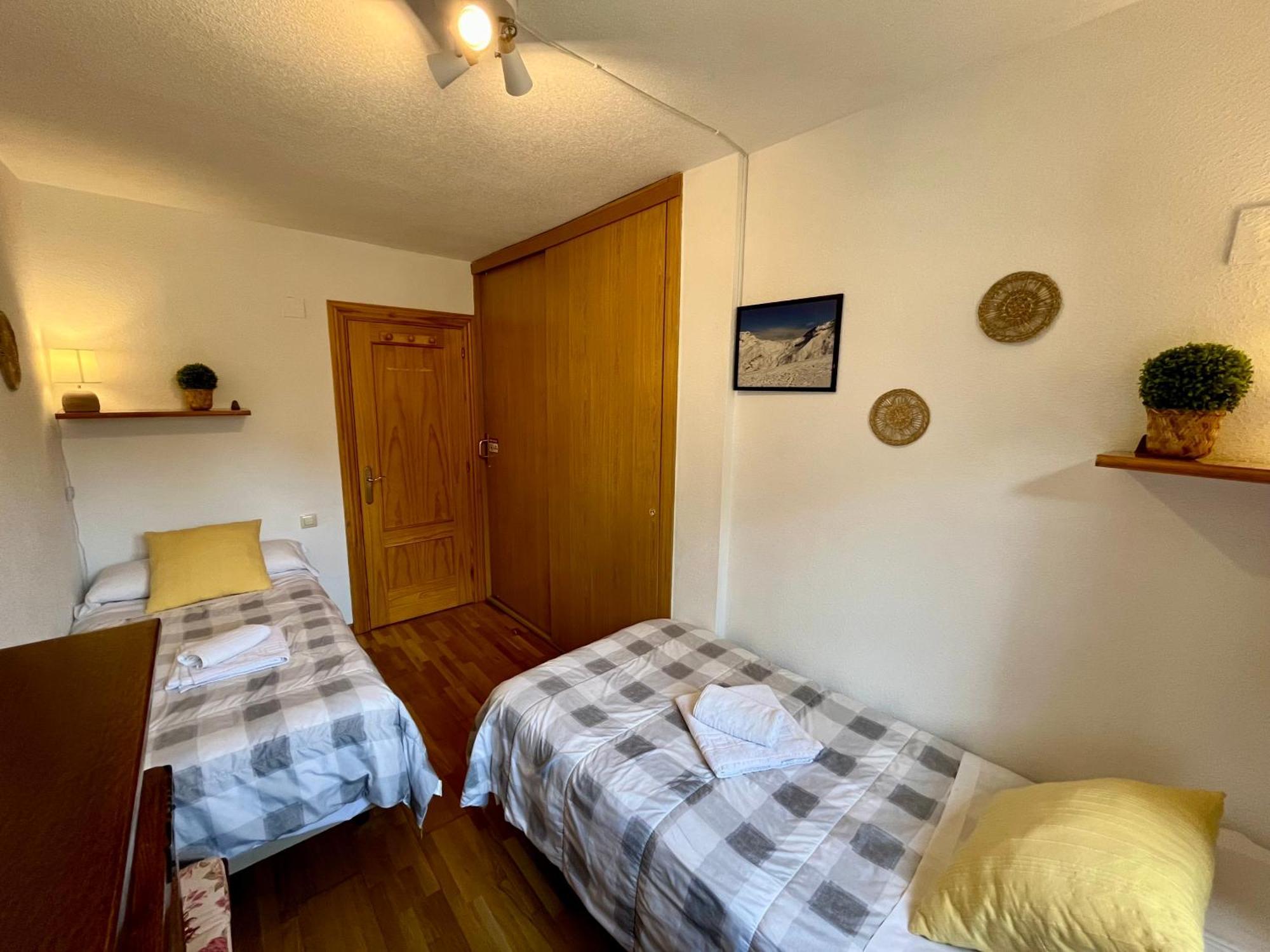 B13 - La Granja 2º - Villmor Apartment Benasque Luaran gambar
