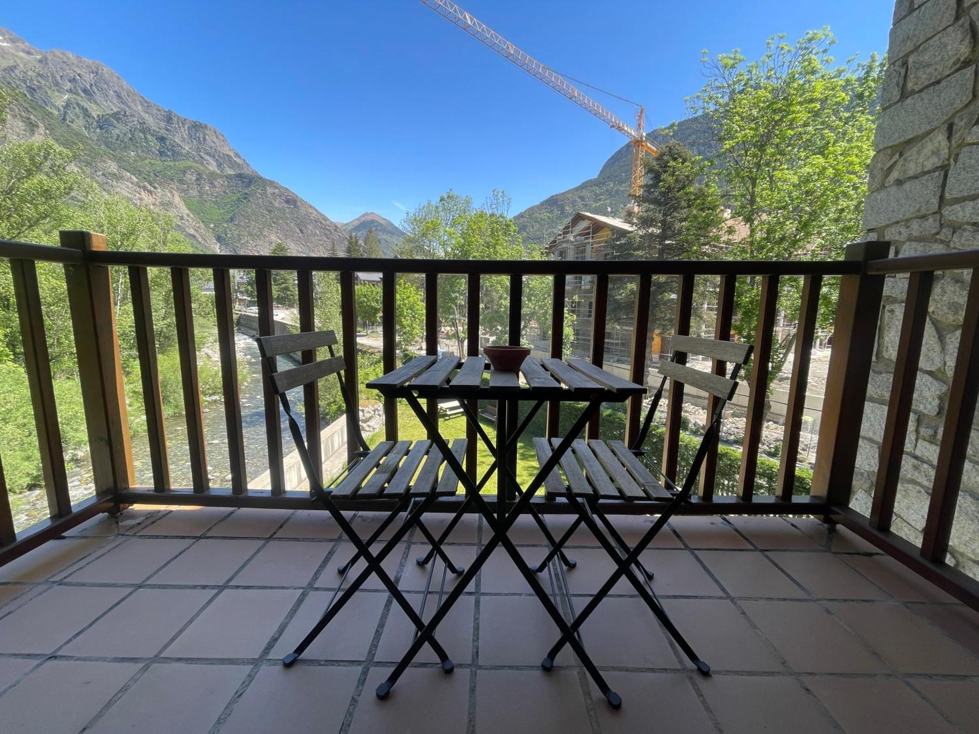B13 - La Granja 2º - Villmor Apartment Benasque Luaran gambar