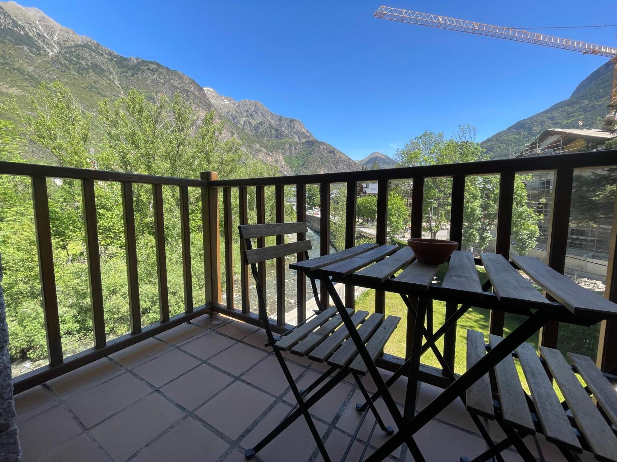 B13 - La Granja 2º - Villmor Apartment Benasque Luaran gambar