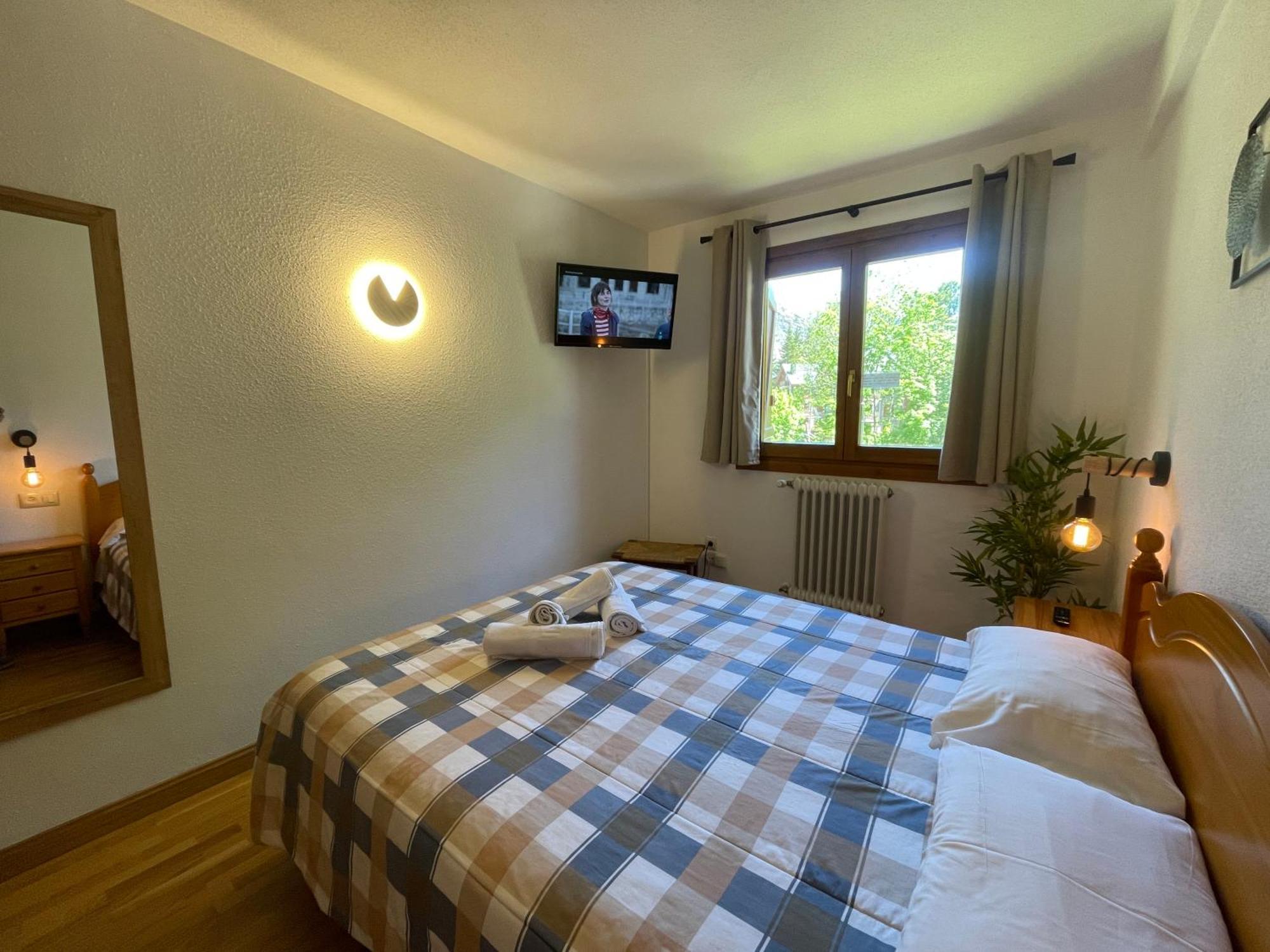 B13 - La Granja 2º - Villmor Apartment Benasque Luaran gambar